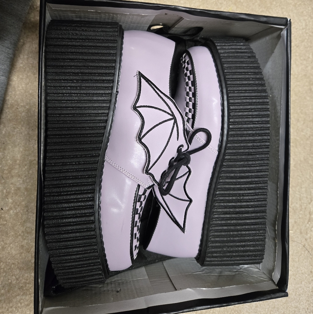 Lavender Demonia Creeper-205 Batwing